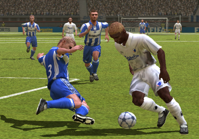 game/FIFA 2005/tackle_1_640x448.jpg